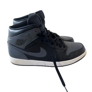 Nike Air Jordan Men's Black and Gray Sneakers
